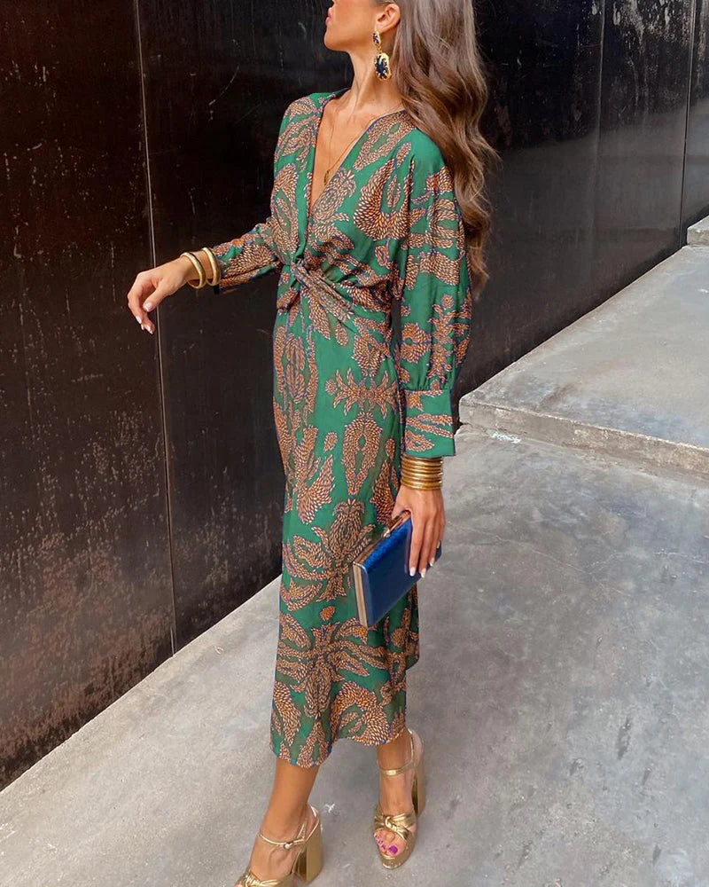 Dineke - Elegant Dress with Long Sleeves and Floral Pattern