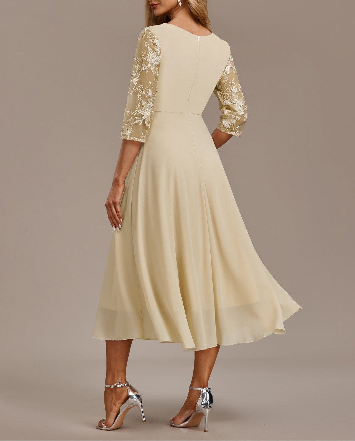 Elin™ – Champagne dress with delicate embroidery