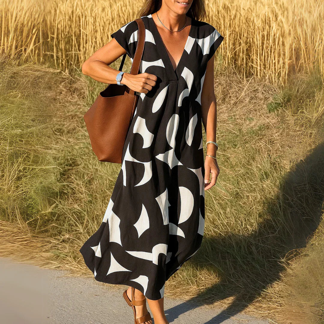 Valeria – Dress with cut-out details