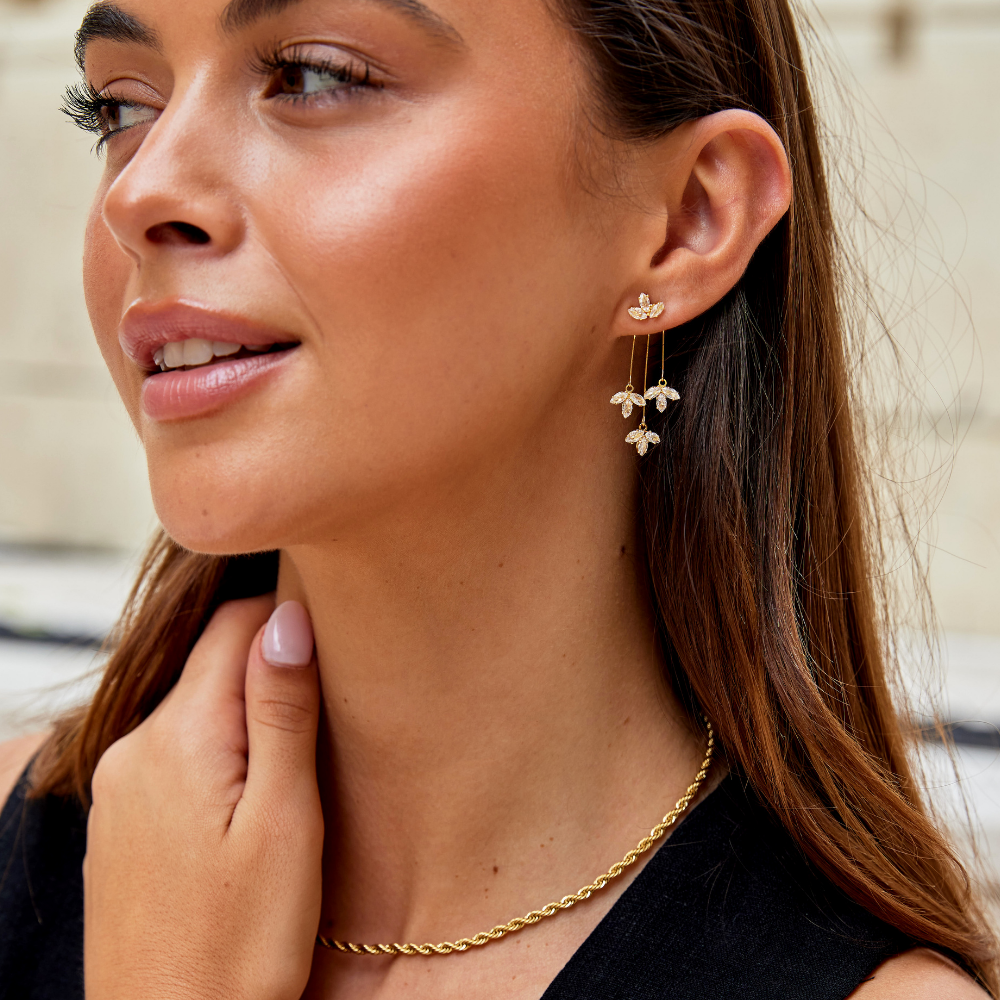 Elegant long leaf Earrings