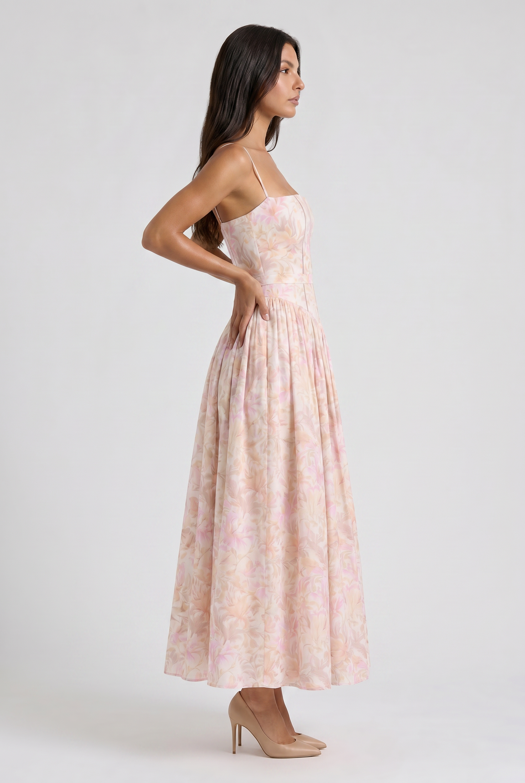 Evie - Flowing Floral Summer Dress