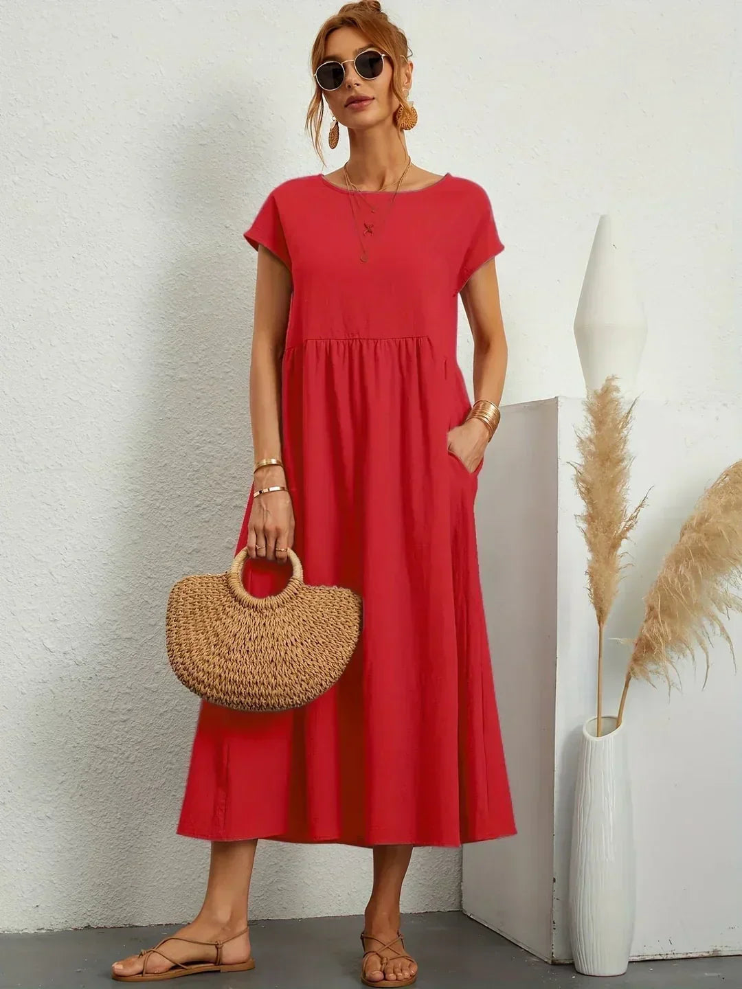 Gabriela™ – Flowing midi dress with timeless elegance