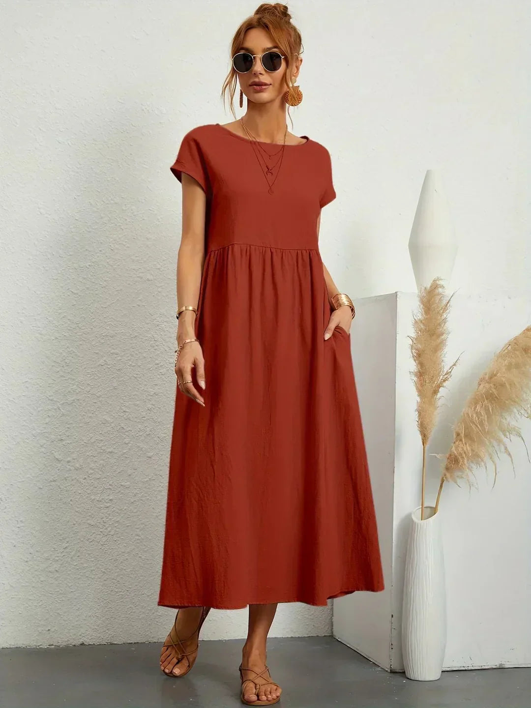 Gabriela™ – Flowing midi dress with timeless elegance