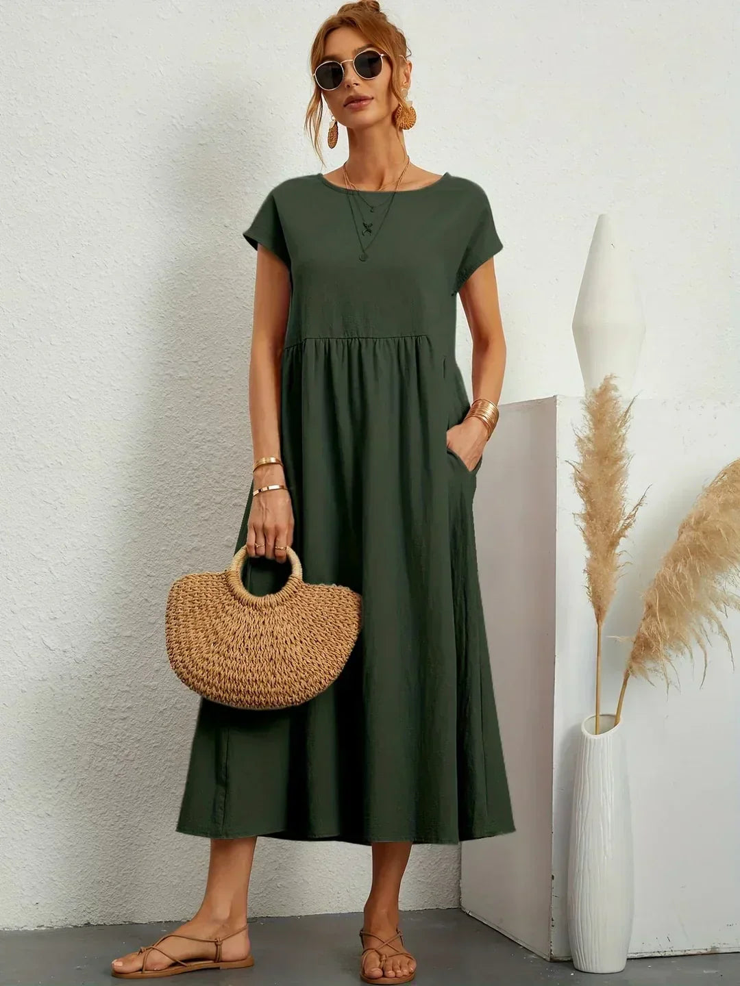 Gabriela™ – Flowing midi dress with timeless elegance