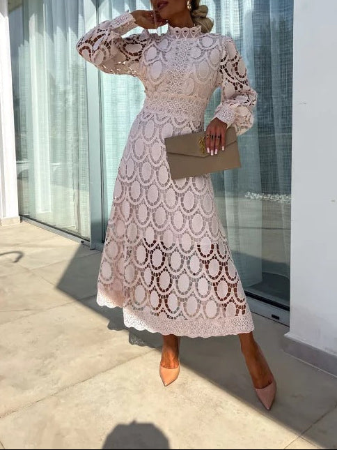 Noor™ – Romantic dress with refined details