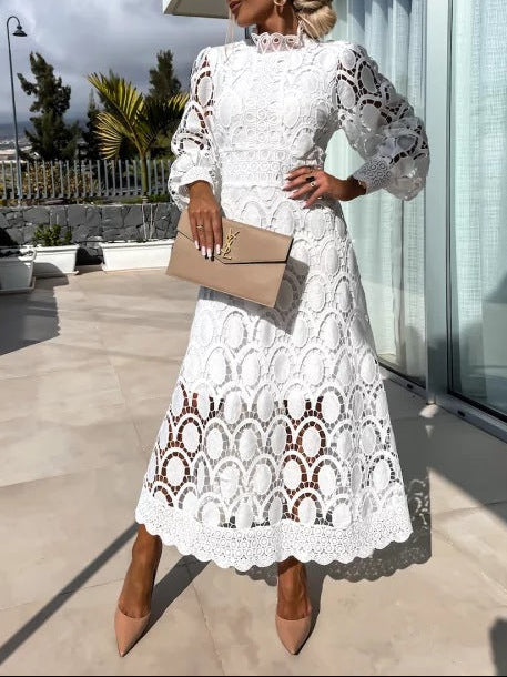 Noor™ – Romantic dress with refined details