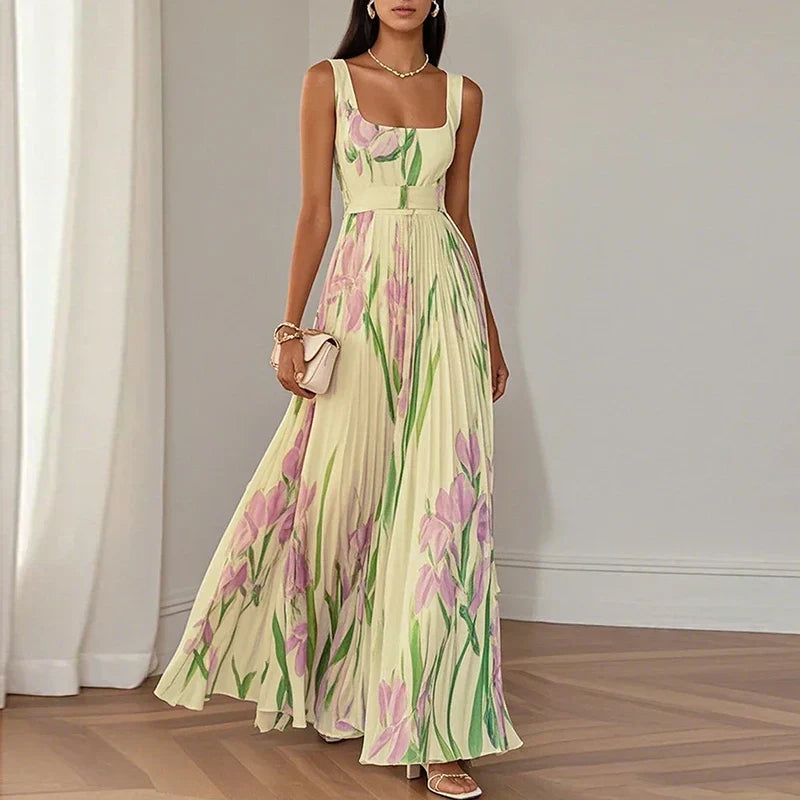 LYRA | Elegant Floral Maxi Dress with a Flattering Pleated Silhouette