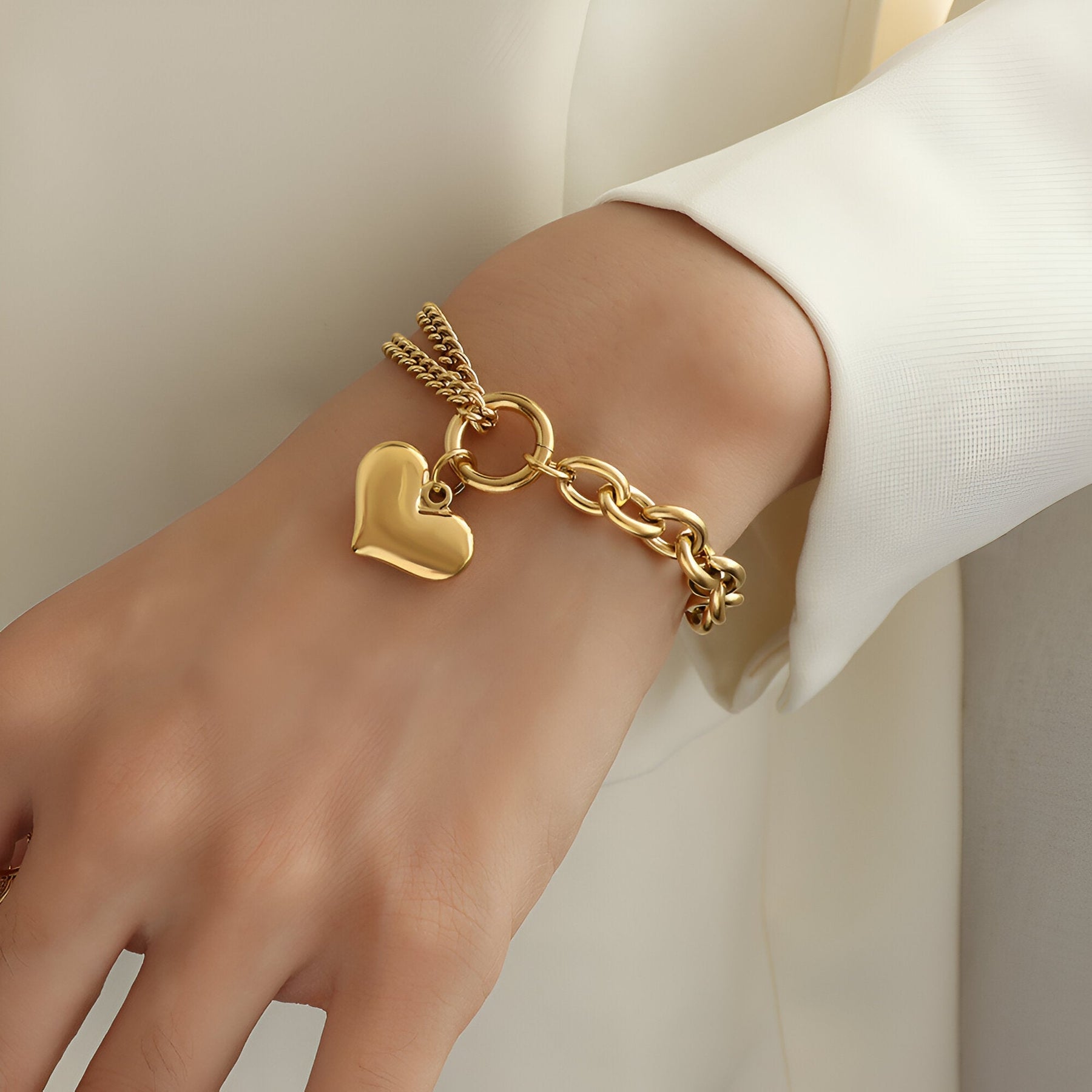 Amour Gold Heart Bracelet