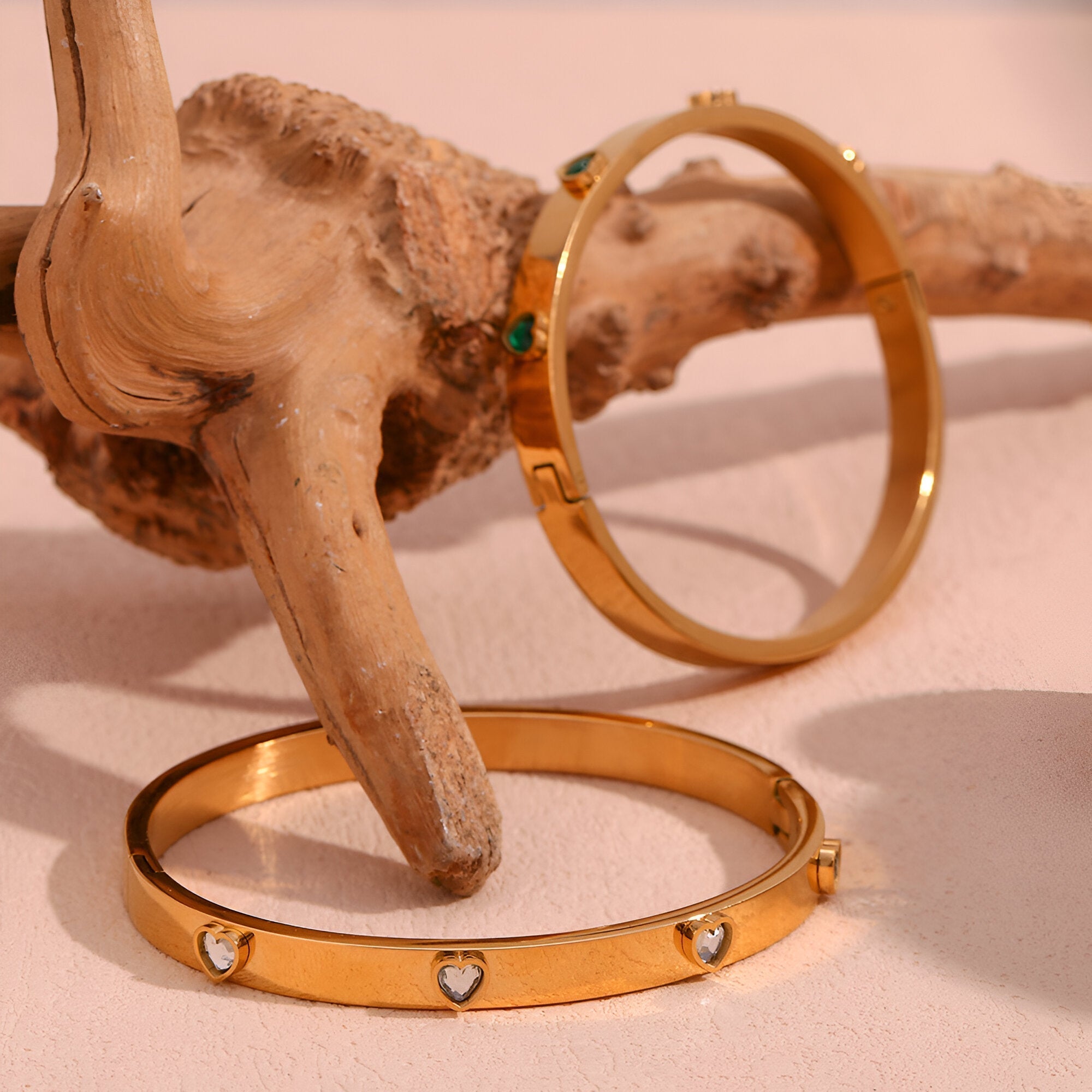 Bracelet with hearts