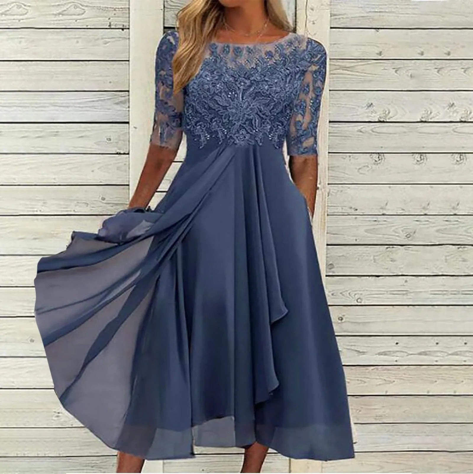 Puck™ – Elegant lace midi dress