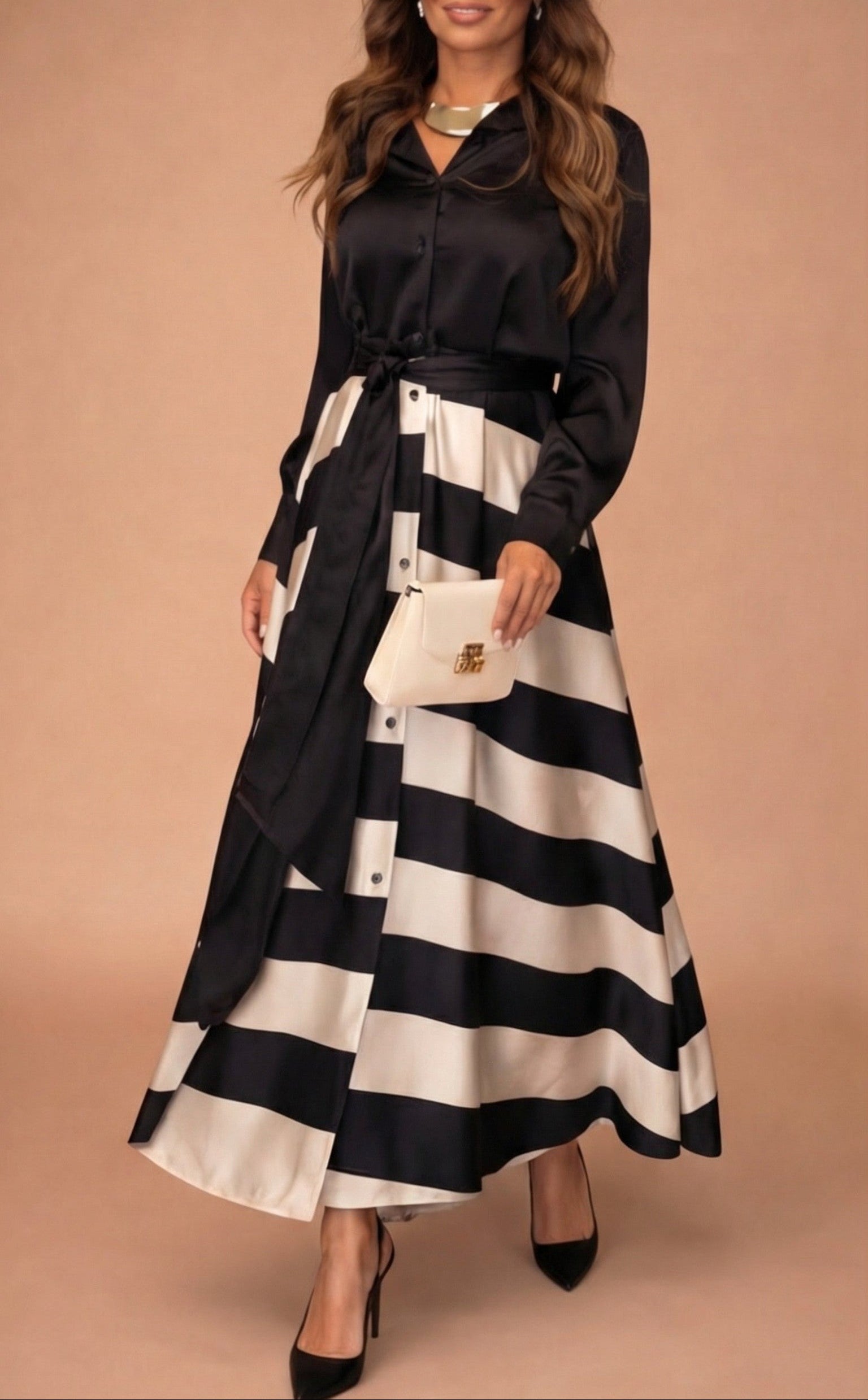 Mila™ – Striped long dress with lace