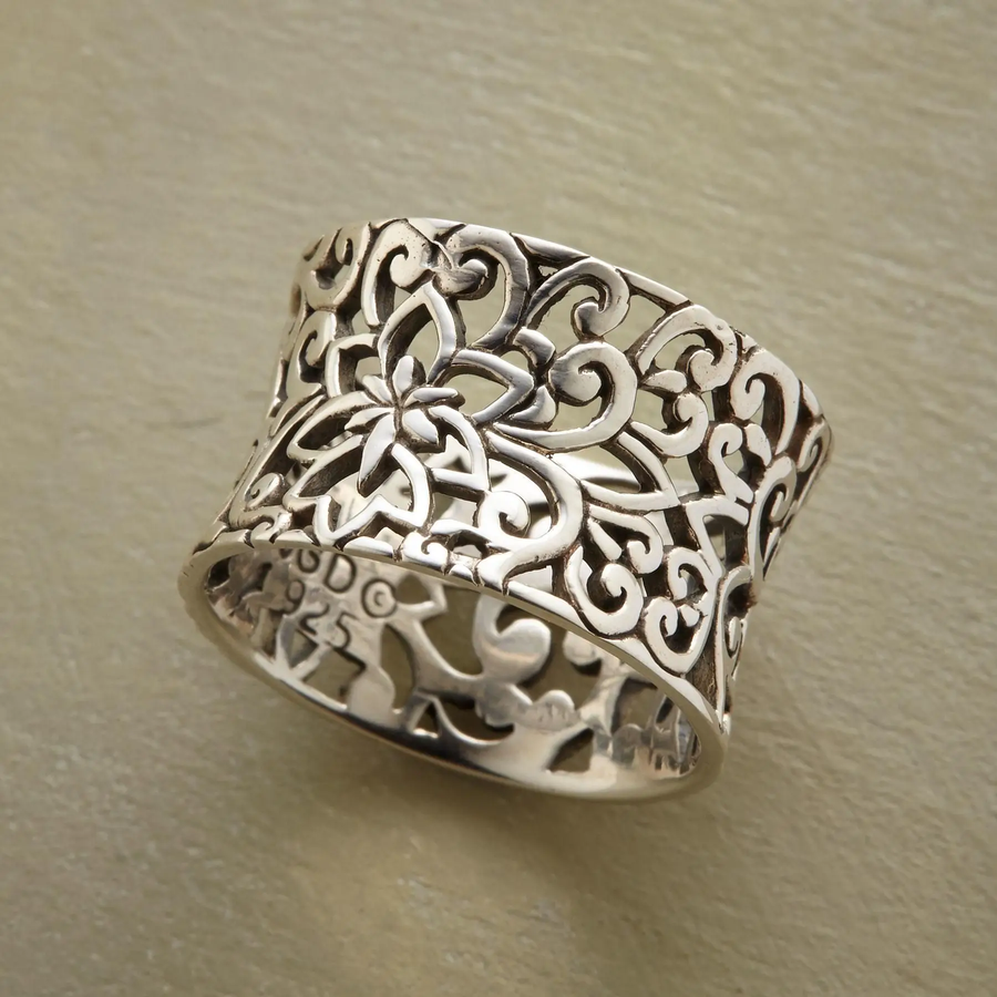 Flower Detail Silver Hollow Ring