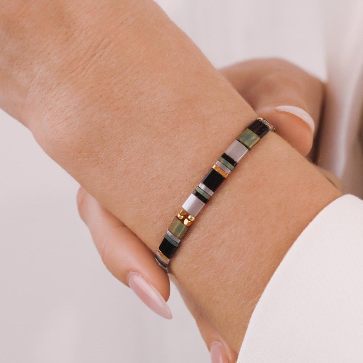 Moon - Beaded bracelet