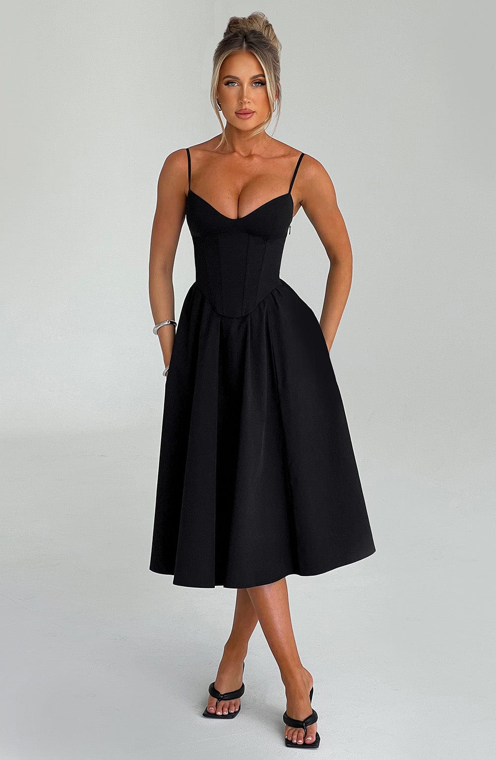 MAILEEN | Elegant Corset Style Midi Dress
