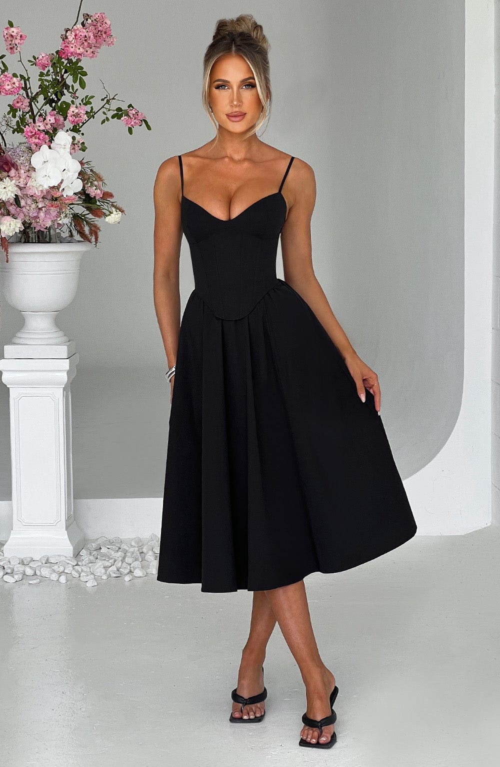 MAILEEN | Elegant Corset Style Midi Dress