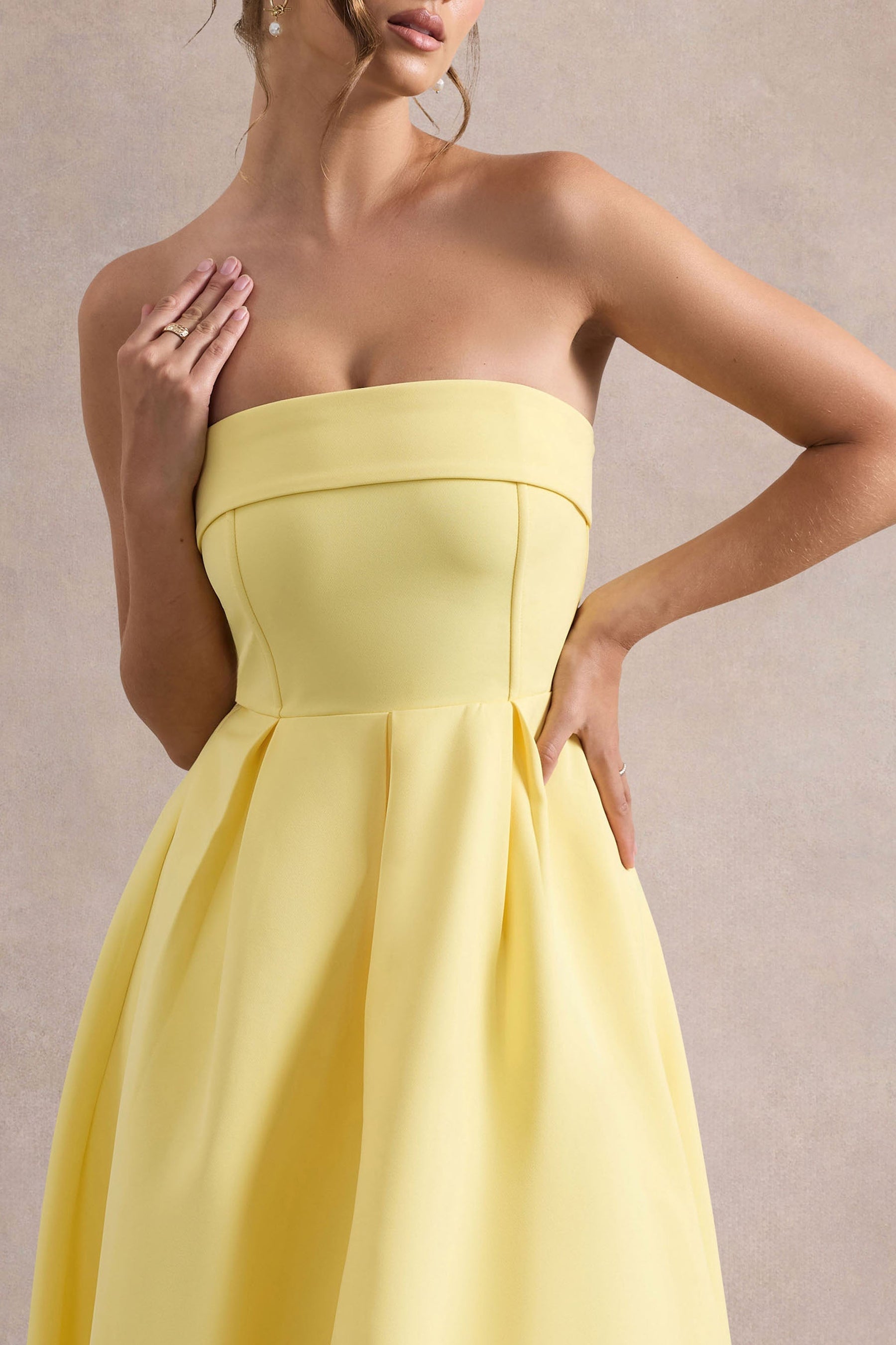 ANNE | Stylish Off-Shoulder Midi Dress