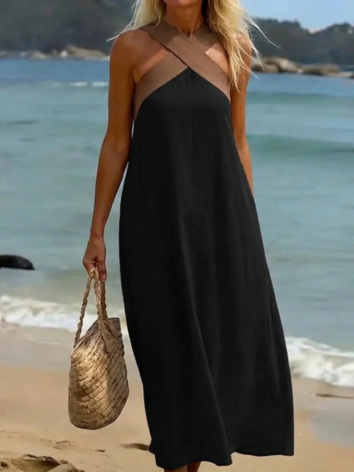 DELFINA – Wrap-style dress